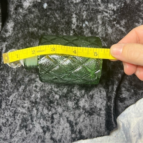 Green decanter bottle Sage green - Picture 7 of 12